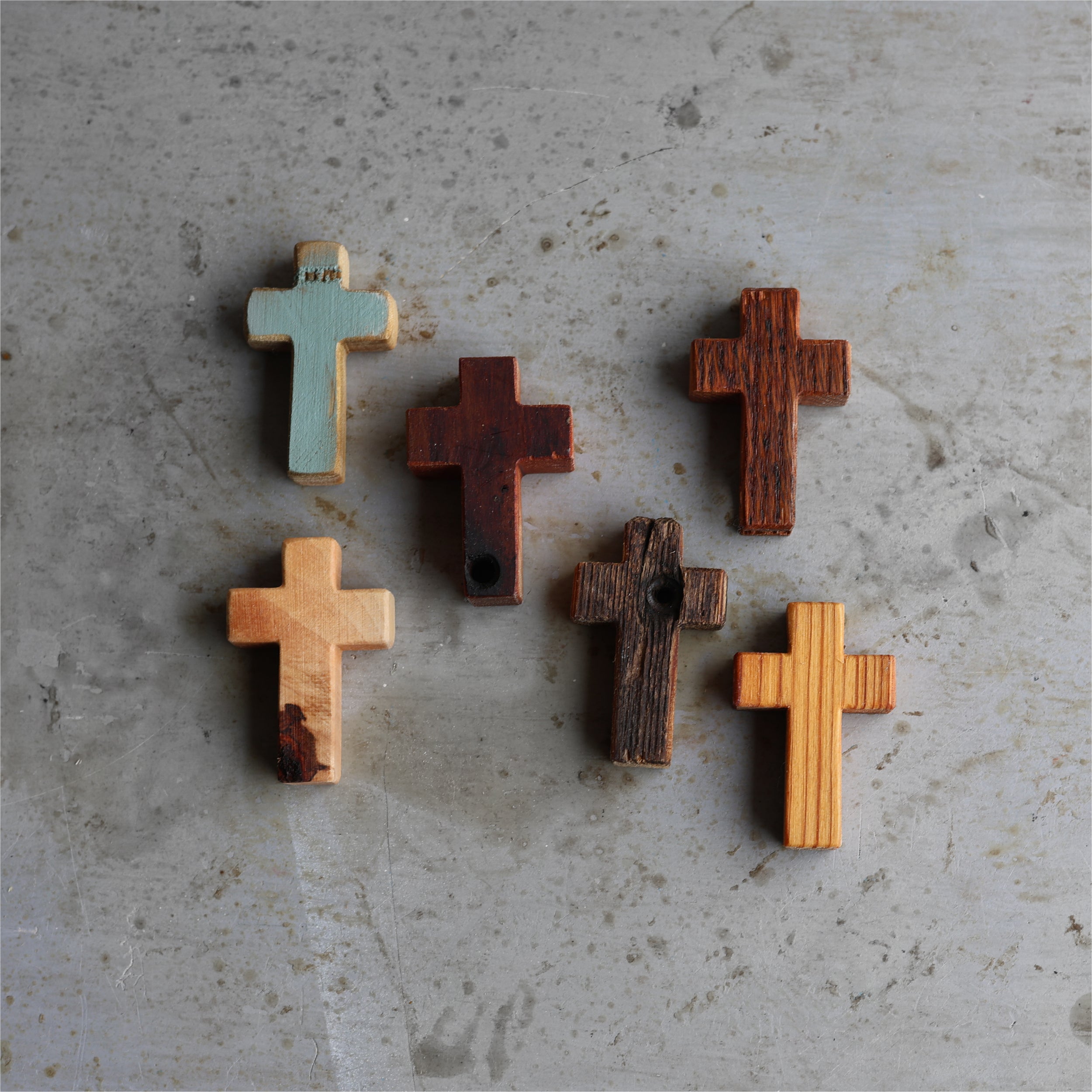 Rugged Pocket Crosses