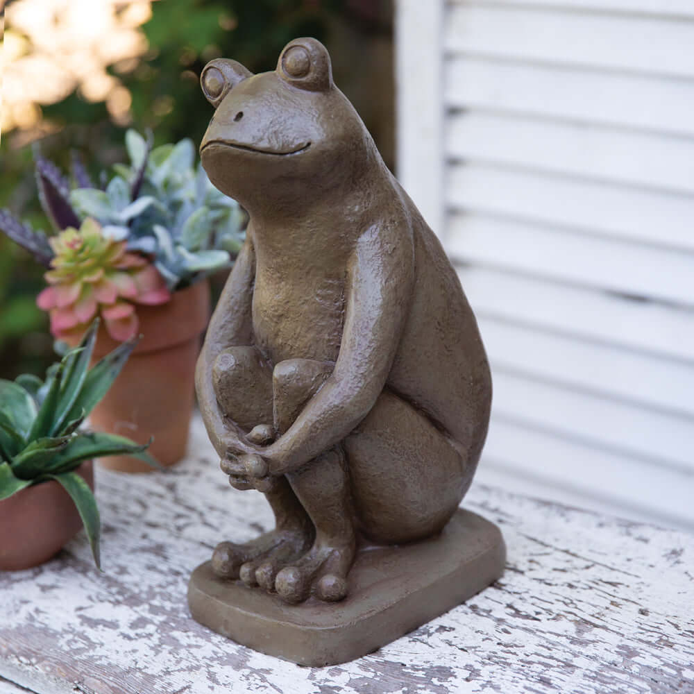 Cottagecore Frog Garden Statue