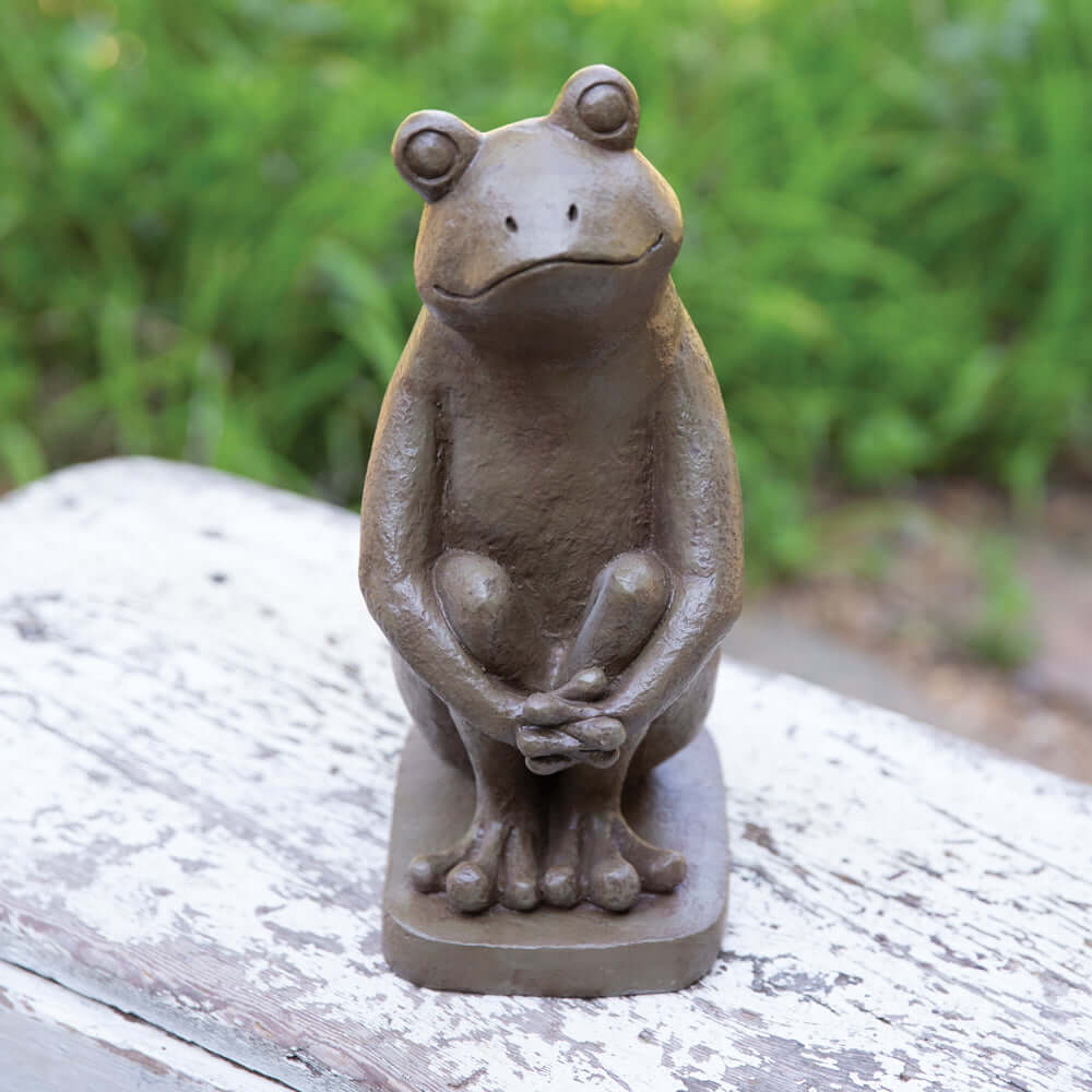 Cottagecore Frog Garden Statue