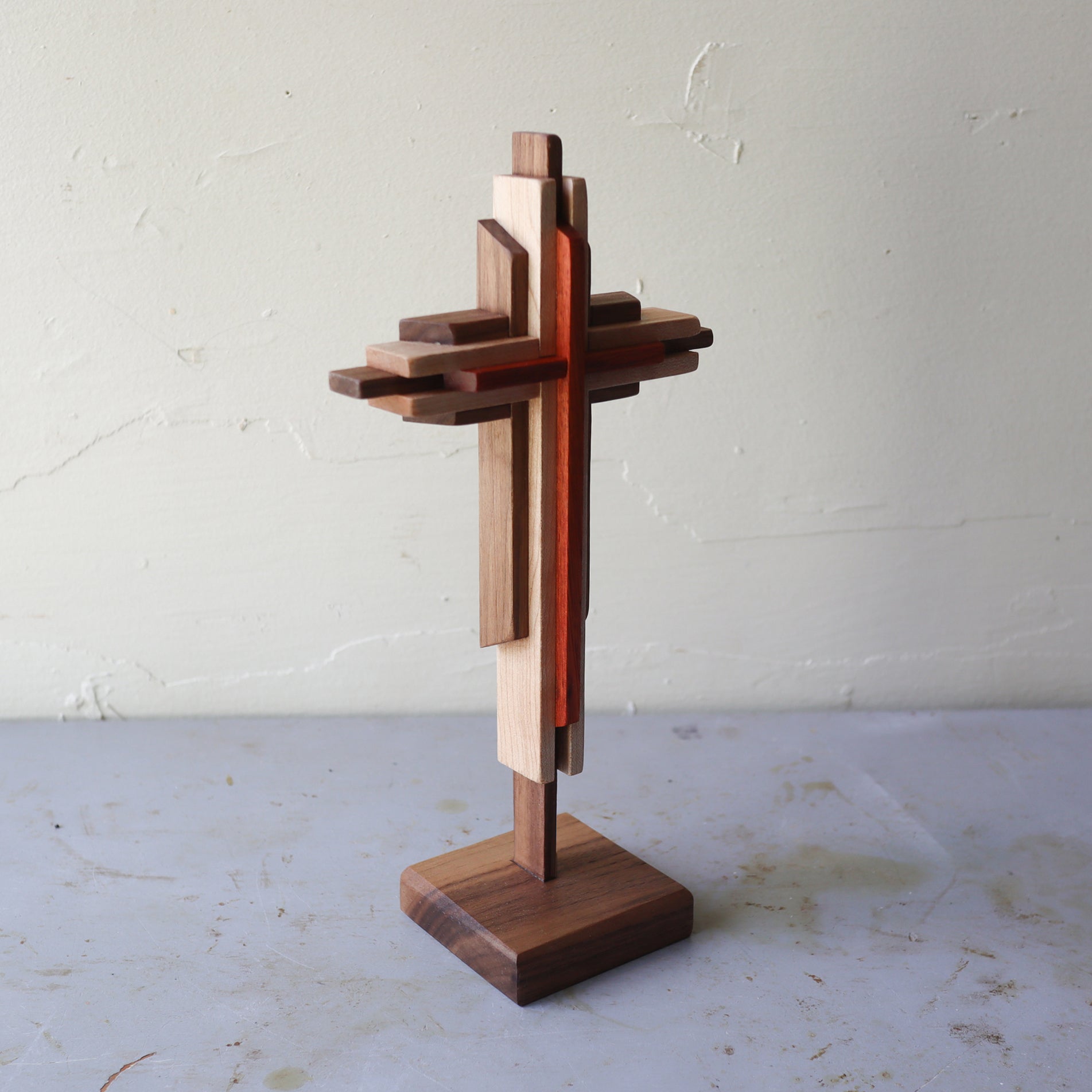 Small Layered Cross